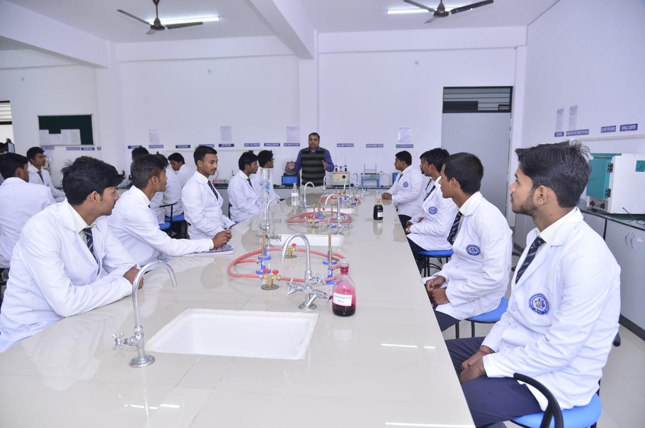 Ambekeshwar Group of Institutions Lucknow Labs & Classroom photo 4